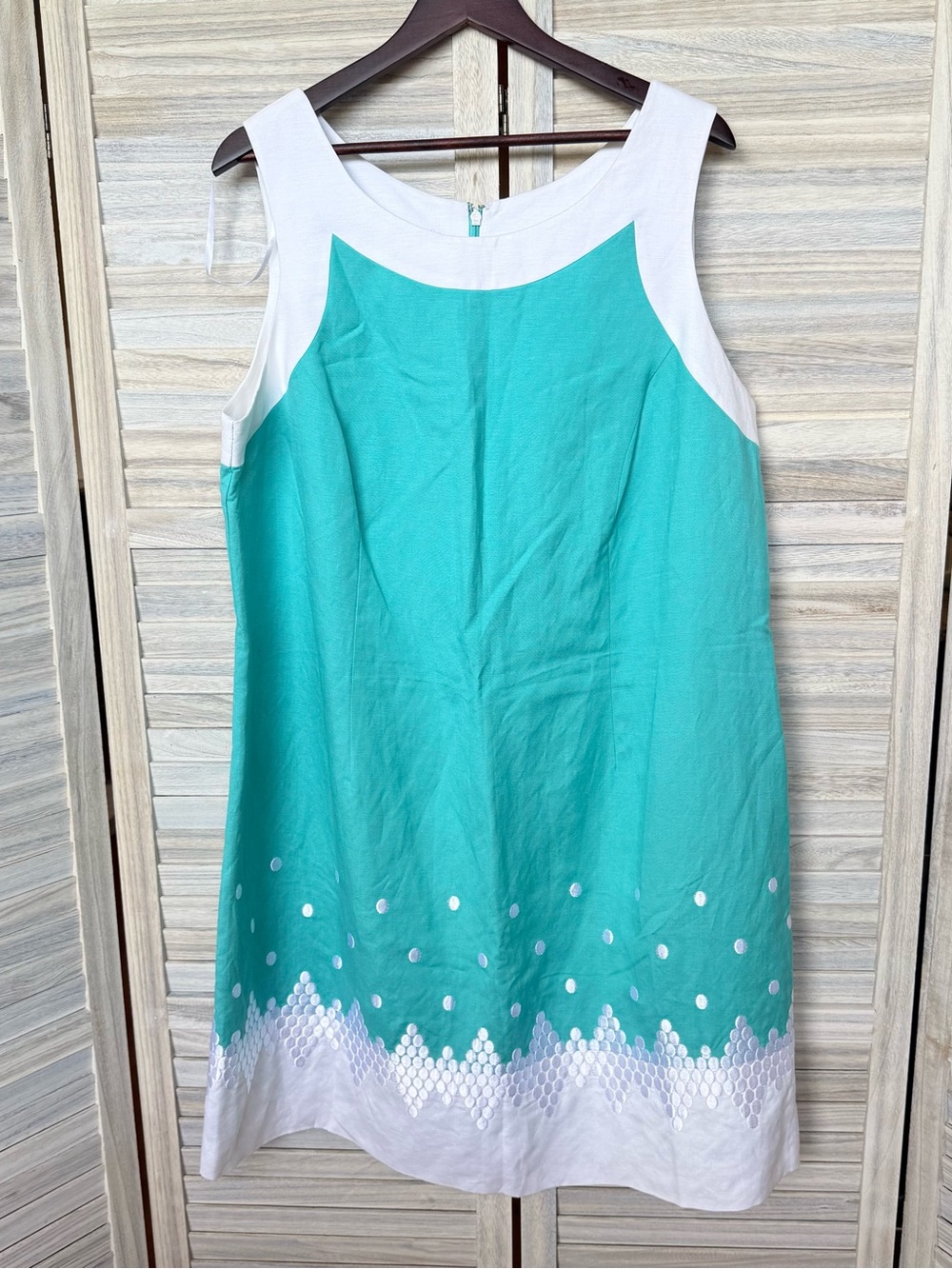Jessica Howard 18W Teal and White Embroidered Sleeveless Midi Shift Dress